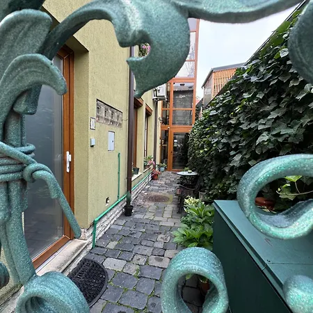 Lucas 10 Κλουζ-Ναπόκα