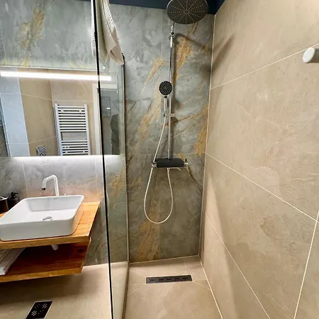 公寓式酒店 Lucas 10 3*