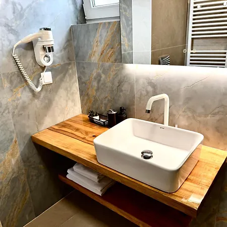 Lucas 10 Κλουζ-Ναπόκα