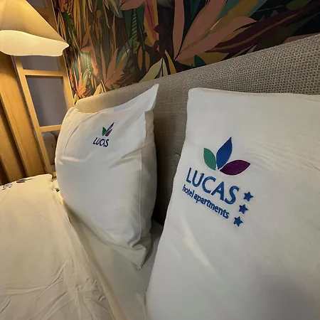 Lucas 10 Aparthotel Kluž