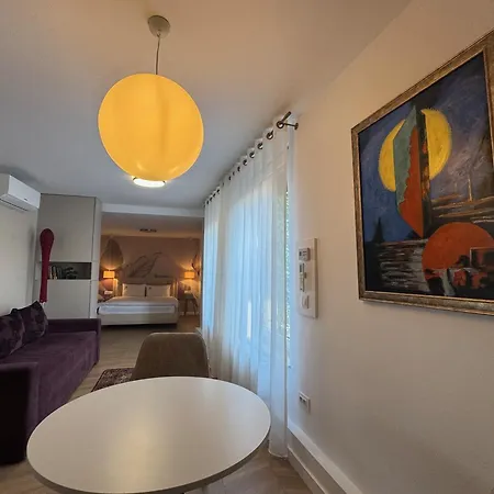 Aparthotel Lucas 10 3*