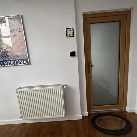 Lucas 10 Aparthotel Kluž