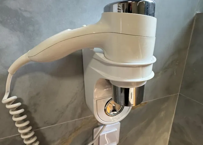 Lucas 10 Aparthotel 3*